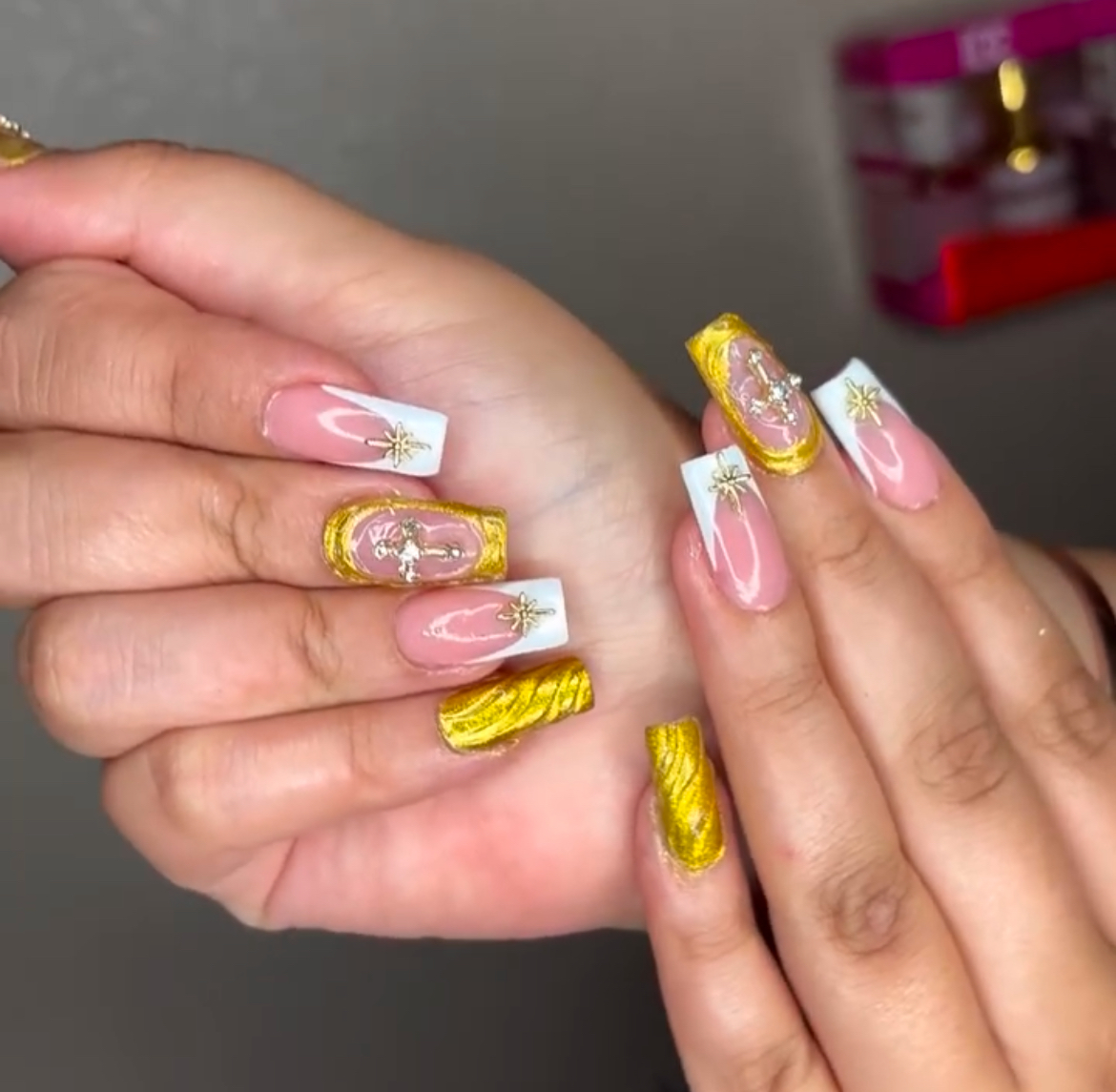 Urban Hippie Nail Lounge & Co. nail photo 5